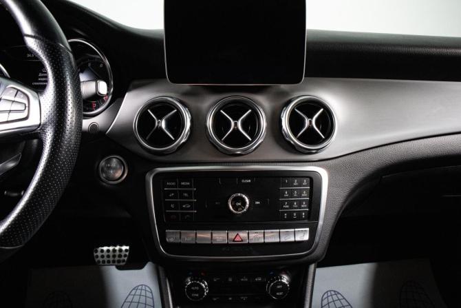 Mercedes-Benz GLA I (X156) Рестайлинг с пробегом 2018 года, цена 2 899 000 рублей, 97000 км, внедорожник, Автокод Объявления
