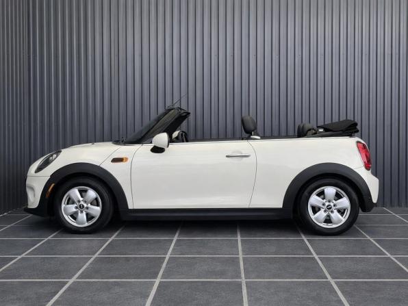 Mini Cabrio III с пробегом 2018 года, цена 1 867 000 рублей, 76057 км, кабриолет, Автокод Объявления