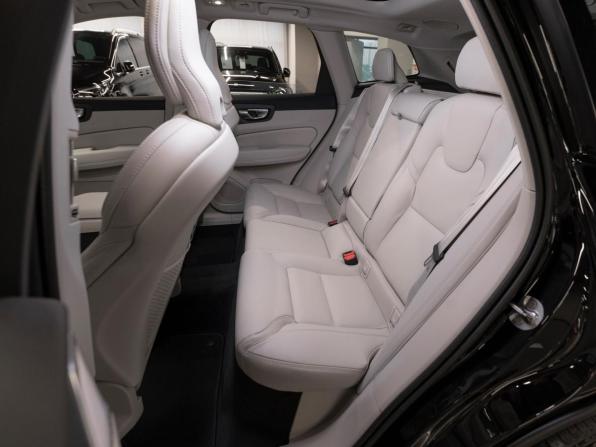 Volvo XC60 II Рестайлинг 2 с пробегом 2026 года, цена 8 100 000 рублей, 50 км, внедорожник, Автокод Объявления
