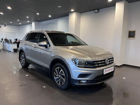 Volkswagen Tiguan II с пробегом 2018 года, цена 2 930 000 рублей, 108549 км, внедорожник, Автокод Объявления