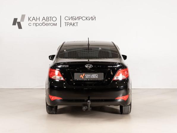 Hyundai Solaris I Рестайлинг с пробегом 2015 года, цена 837 400 рублей, 132635 км, седан, Автокод Объявления