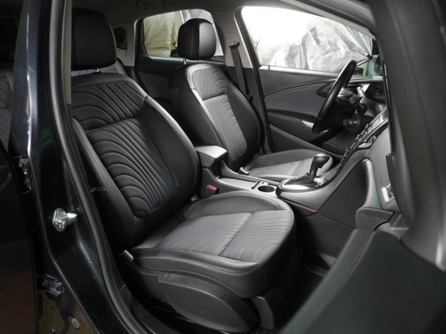 Opel Astra J Рестайлинг Воронеж  - изображение 8