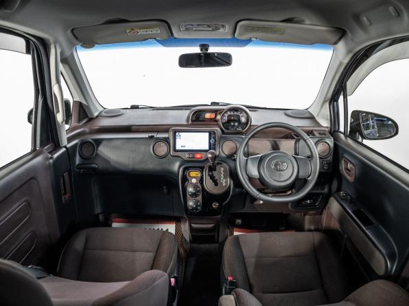 Toyota Spade с пробегом 2013 года, цена 869 500 рублей, 140614 км, компактвэн, Автокод Объявления