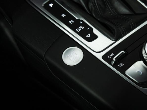 Audi A3 III (8V) Рестайлинг с пробегом 2019 года, цена 2 359 700 рублей, 86880 км, седан, Автокод Объявления