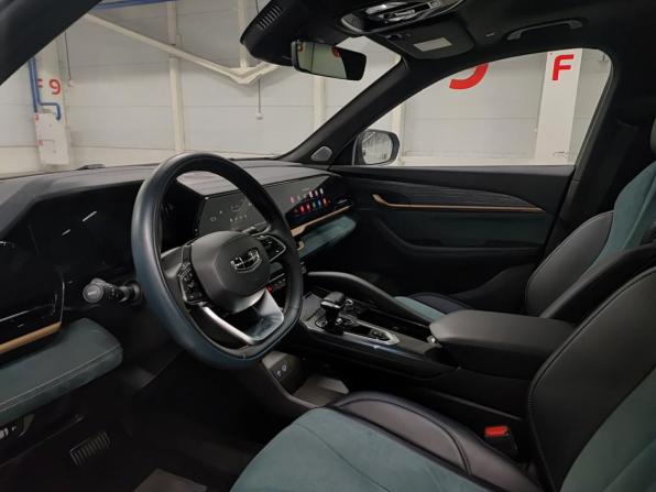 Geely Monjaro I с пробегом 2023 года, цена 2 960 000 рублей, 54385 км, внедорожник, Автокод Объявления