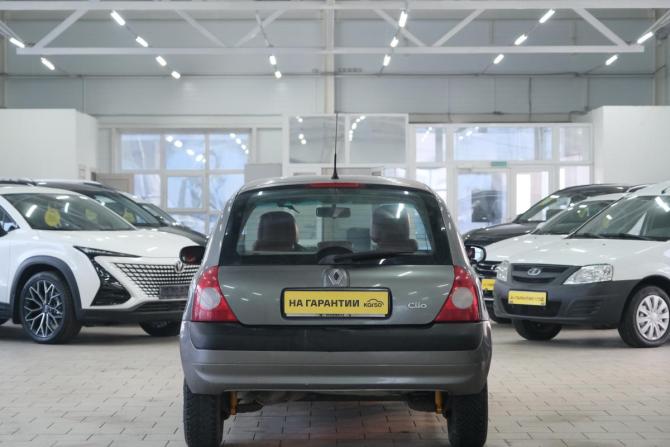 Renault Clio II Рестайлинг с пробегом 2002 года, цена 299 000 рублей, 315000 км, хэтчбек, Автокод Объявления