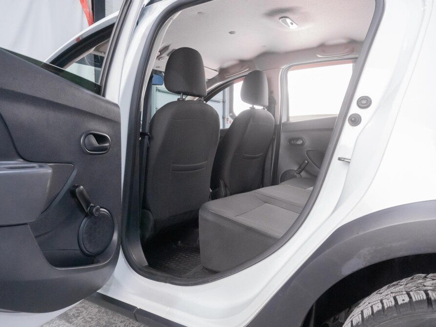 Renault Logan II Рестайлинг Сургут  - изображение 11