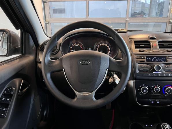 Lada (ВАЗ) Granta I Рестайлинг с пробегом 2021 года, цена 815 000 рублей, 83211 км, лифтбек, Автокод Объявления