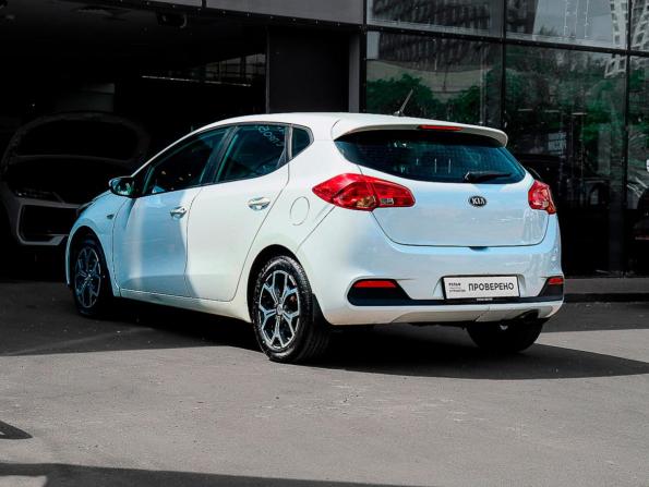 Kia Ceed II с пробегом 2015 года, цена 1 000 000 рублей, 166827 км, хэтчбек, Автокод Объявления