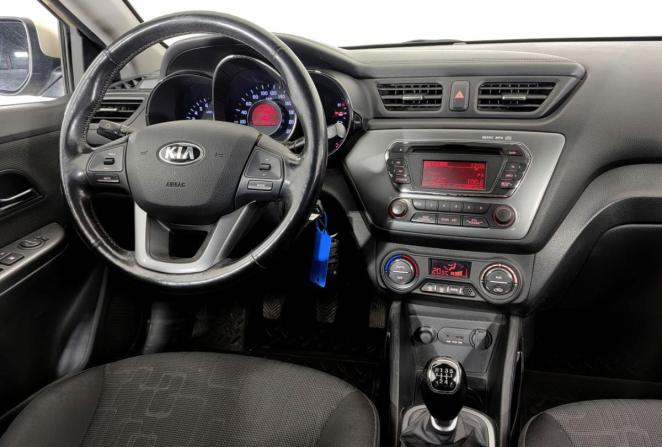 Kia Rio III с пробегом 2013 года, цена 1 050 000 рублей, 53100 км, седан, Автокод Объявления
