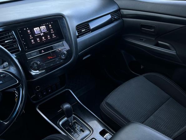 Mitsubishi Outlander III Рестайлинг 3 с пробегом 2019 года, цена 1 631 000 рублей, 308009 км, внедорожник, Автокод Объявления
