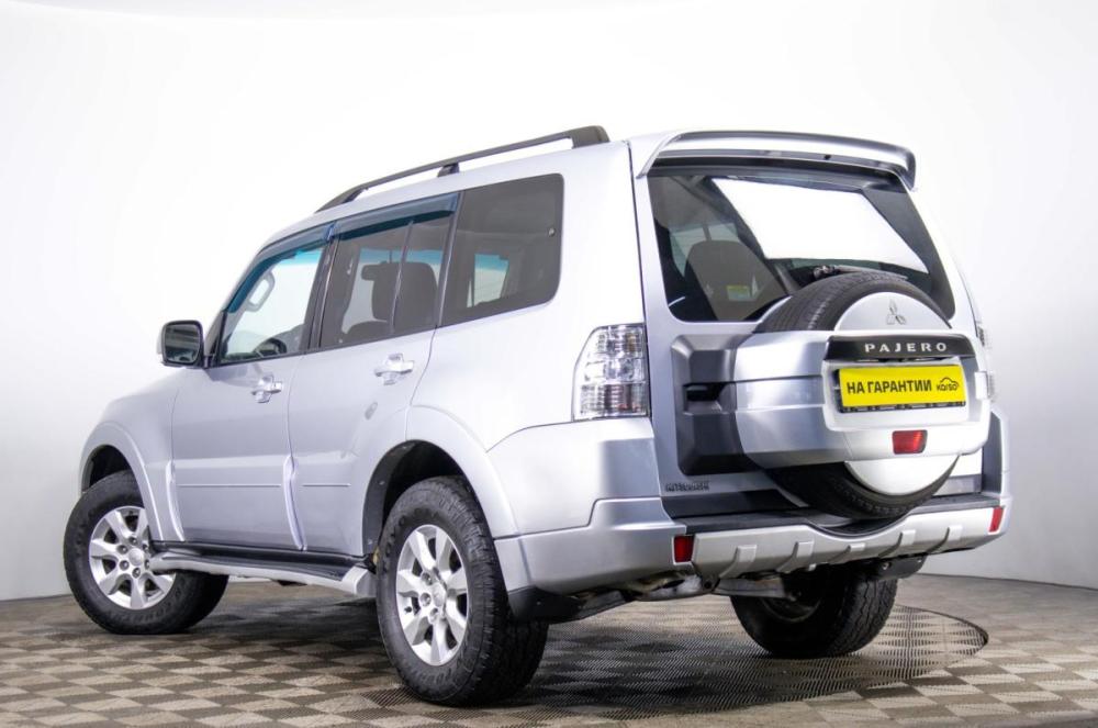 Mitsubishi Pajero IV Рестайлинг 1 Пермь  - изображение 7