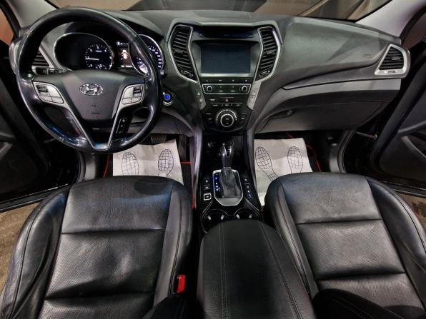Hyundai Santa Fe III Рестайлинг с пробегом 2018 года, цена 2 100 000 рублей, 174060 км, внедорожник, Автокод Объявления