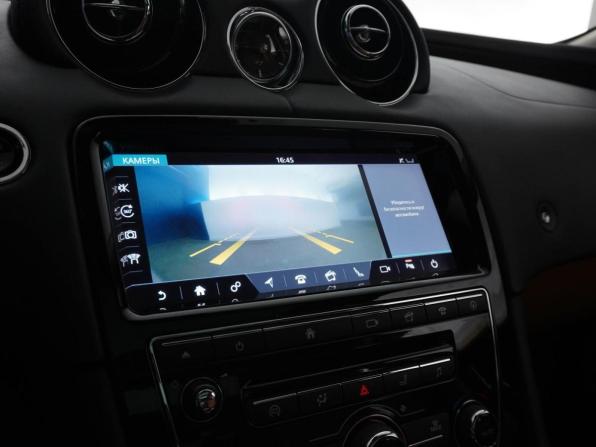 Jaguar XJ IV (X351) Рестайлинг с пробегом 2019 года, цена 3 940 000 рублей, 97620 км, седан, Автокод Объявления