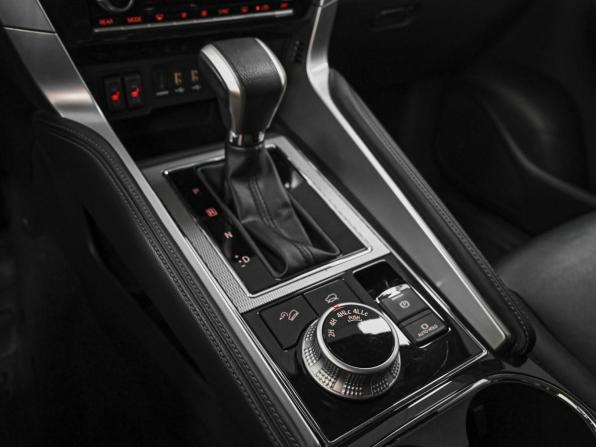 Mitsubishi Pajero Sport III Рестайлинг с пробегом 2021 года, цена 3 450 111 рублей, 60229 км, внедорожник, Автокод Объявления
