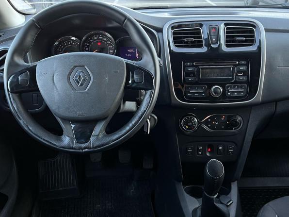 Renault Sandero II с пробегом 2016 года, цена 899 000 рублей, 105659 км, хэтчбек, Автокод Объявления
