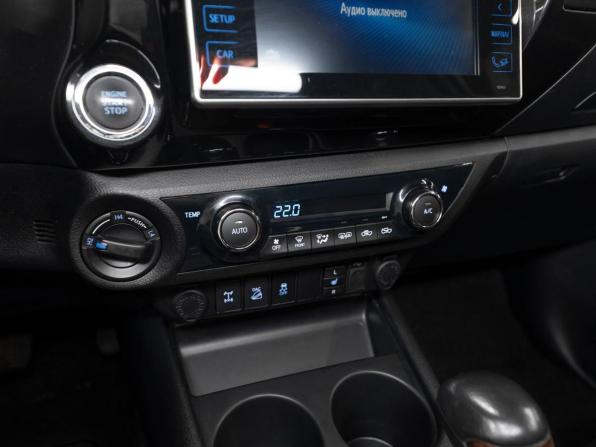 Toyota Hilux VIII с пробегом 2016 года, цена 3 980 000 рублей, 104593 км, пикап, Автокод Объявления