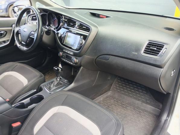 Kia Ceed II Рестайлинг с пробегом 2017 года, цена 1 280 000 рублей, 161118 км, универсал, Автокод Объявления