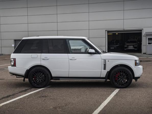 Land Rover Range Rover III Рестайлинг 2 с пробегом 2011 года, цена 2 450 000 рублей, 266666 км, внедорожник, Автокод Объявления