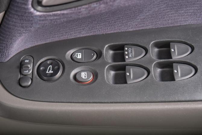 Honda Stream II Рестайлинг с пробегом 2011 года, цена 1 099 000 рублей, 251000 км, компактвэн, Автокод Объявления