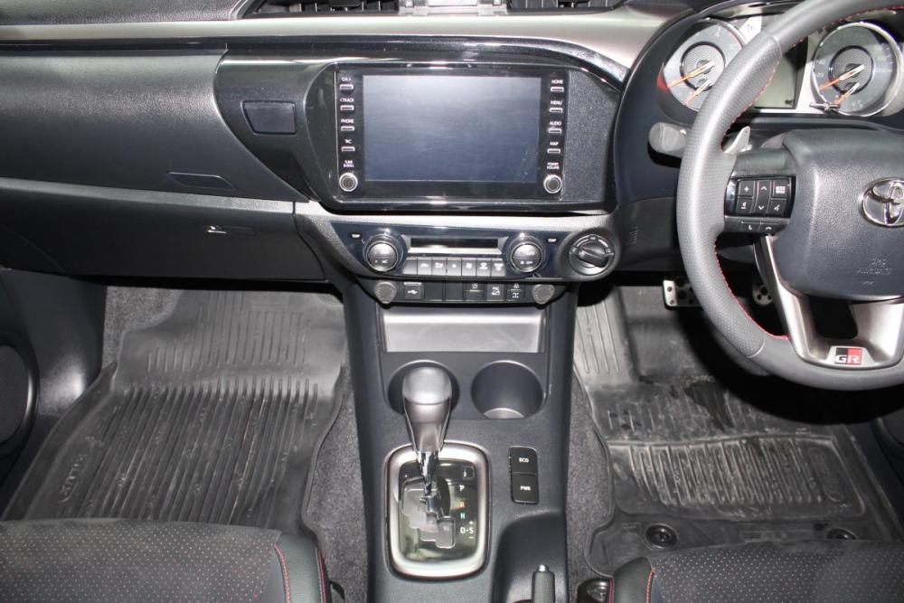 Toyota Hilux VIII Рестайлинг 2 Владивосток  - изображение 14