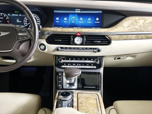 Genesis G90 I с пробегом 2018 года, цена 3 650 000 рублей, 44576 км, седан, Автокод Объявления