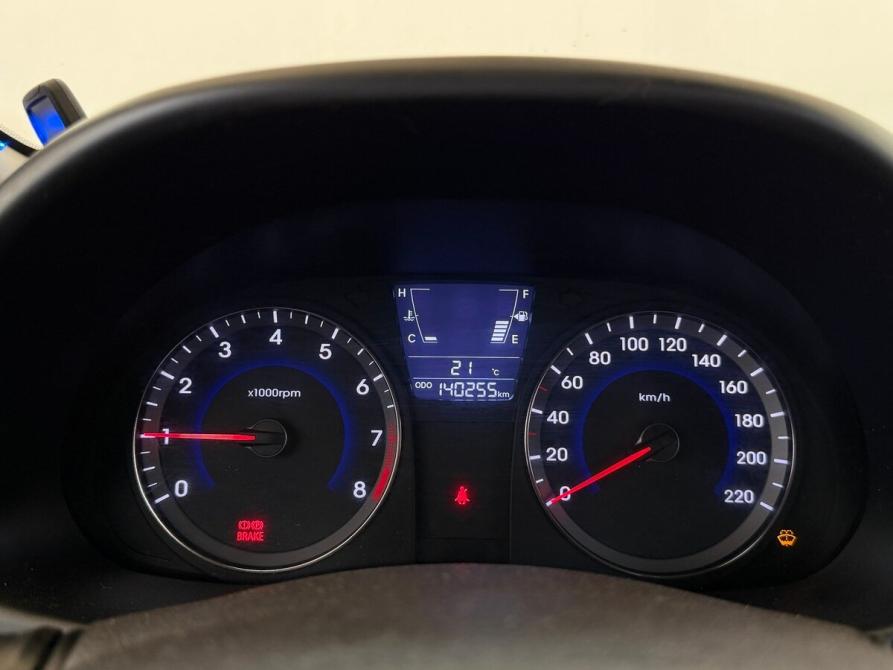 Hyundai Solaris I Москва  - изображение 6