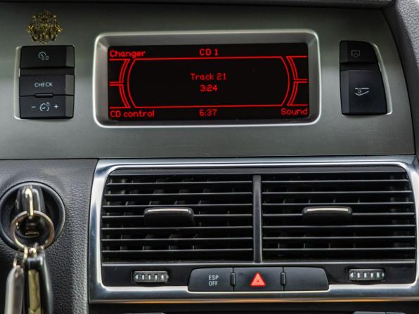 Audi Q7 I (4L) с пробегом 2008 года, цена 1 359 000 рублей, 225281 км, внедорожник, Автокод Объявления