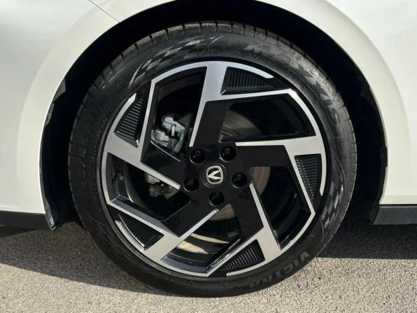 Changan Lamore с пробегом 2023 года, цена 1 820 000 рублей, 48778 км, седан, Автокод Объявления