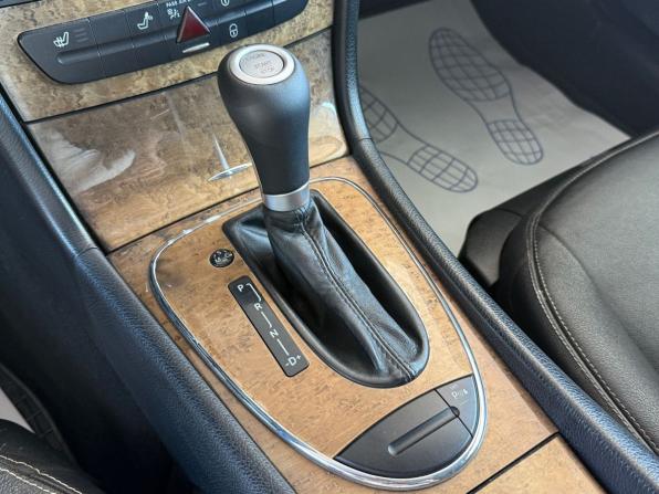 Mercedes-Benz E-Класс III (W211 S211) Рестайлинг с пробегом 2008 года, цена 900 000 рублей, 246054 км, седан, Автокод Объявления