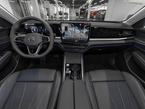 Volkswagen Passat (North America and China) Pro I с пробегом 2026 года, цена 4 100 000 рублей, 50 км, седан, Автокод Объявления