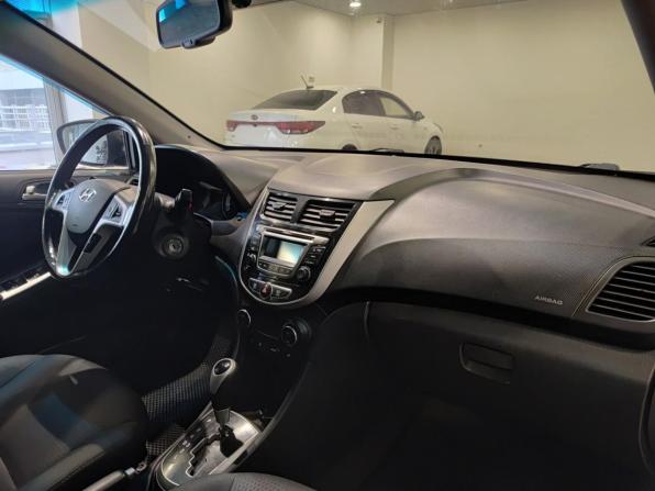 Hyundai Solaris I Рестайлинг с пробегом 2014 года, цена 785 000 рублей, 179477 км, хэтчбек, Автокод Объявления