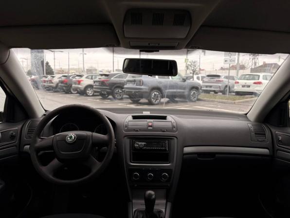 Skoda Octavia II (A5) Рестайлинг с пробегом 2012 года, цена 649 900 рублей, 255665 км, лифтбек, Автокод Объявления