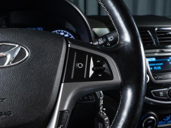 Hyundai Solaris I Рестайлинг с пробегом 2015 года, цена 1 199 000 рублей, 61934 км, хэтчбек, Автокод Объявления