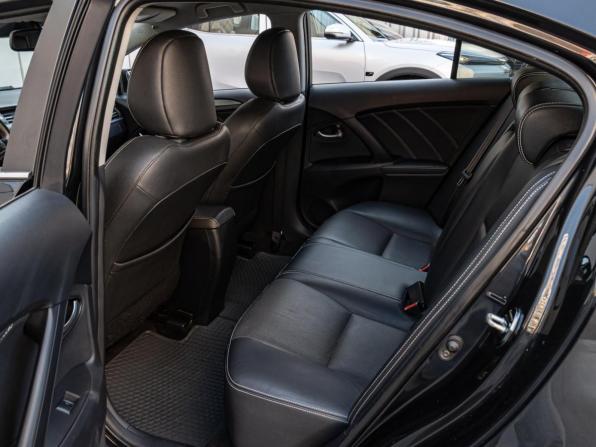 Toyota Avensis III Рестайлинг 2 с пробегом 2015 года, цена 1 595 000 рублей, 141080 км, седан, Автокод Объявления
