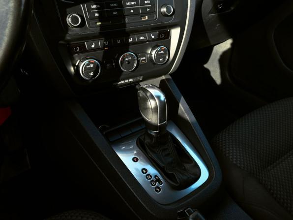 Volkswagen Jetta VI с пробегом 2013 года, цена 869 000 рублей, 238228 км, седан, Автокод Объявления