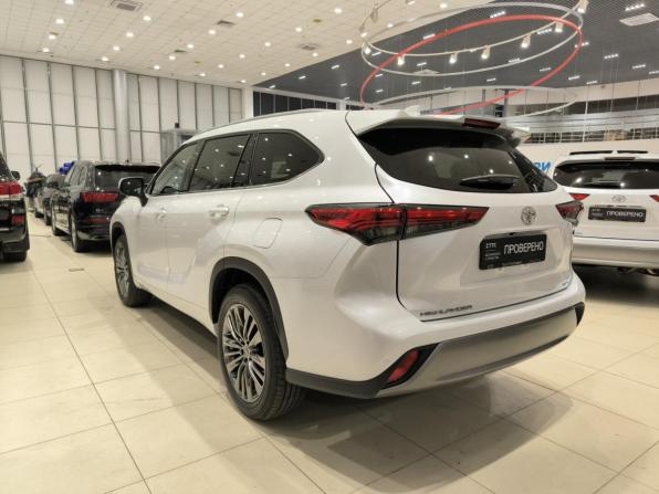 Toyota Highlander IV (XU70) с пробегом 2026 года, цена 5 565 000 рублей, 35 км, внедорожник, Автокод Объявления