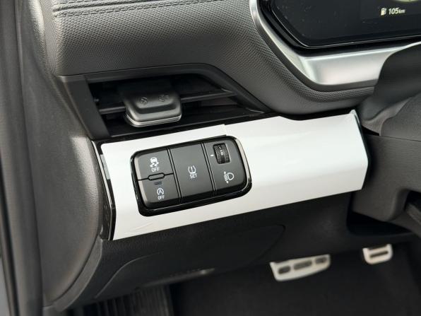 Hyundai Lafesta I Рестайлинг с пробегом 2025 года, цена 3 000 000 рублей, 30 км, седан, Автокод Объявления
