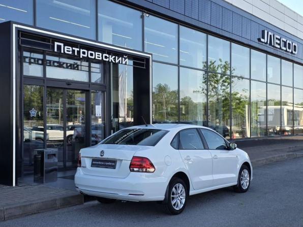 Volkswagen Polo V Рестайлинг с пробегом 2016 года, цена 1 150 000 рублей, 79747 км, седан, Автокод Объявления