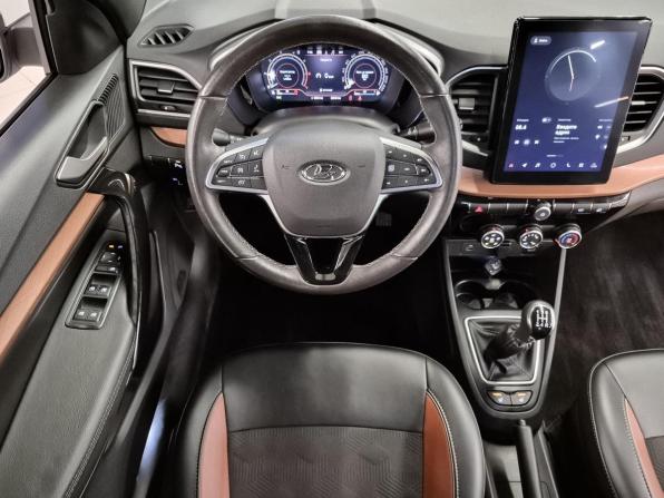 Lada (ВАЗ) Vesta I Рестайлинг (NG) с пробегом 2023 года, цена 1 366 000 рублей, 22649 км, седан, Автокод Объявления
