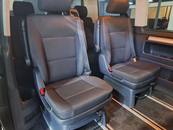Volkswagen Multivan T6 с пробегом 2018 года, цена 3 130 000 рублей, 209548 км, минивэн, Автокод Объявления