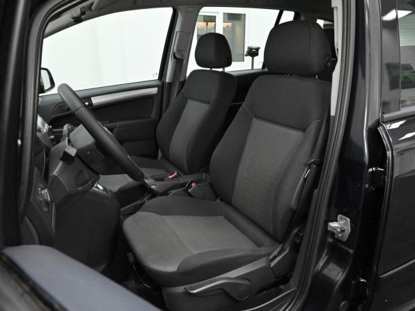 Opel Zafira B Рестайлинг с пробегом 2012 года, цена 799 000 рублей, 228000 км, компактвэн, Автокод Объявления