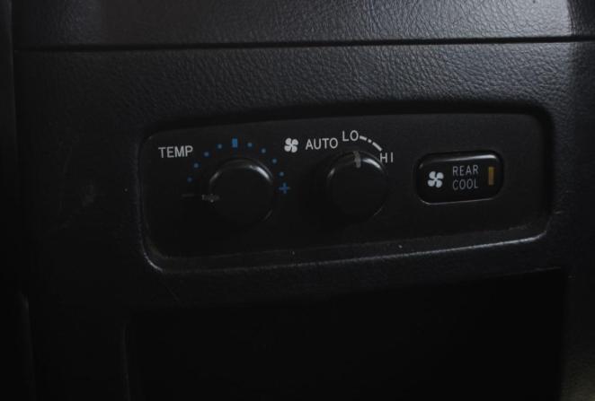 Toyota Land Cruiser Prado 120 Series Рестайлинг с пробегом 2008 года, цена 1 880 000 рублей, 393851 км, внедорожник, Автокод Объявления