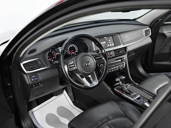 Kia Optima IV Рестайлинг с пробегом 2019 года, цена 1 059 000 рублей, 71189 км, седан, Автокод Объявления