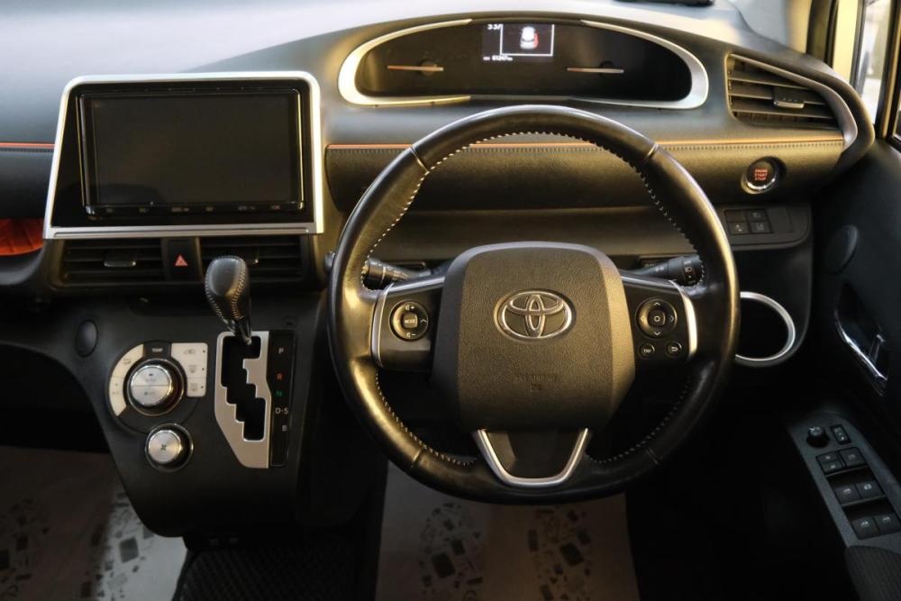 Toyota Sienta II Рестайлинг Омск  - изображение 12