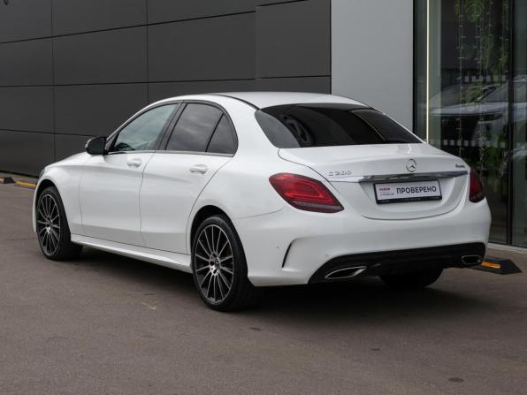 Mercedes-Benz C-Класс IV (W205) Рестайлинг с пробегом 2018 года, цена 2 698 000 рублей, 115701 км, седан, Автокод Объявления