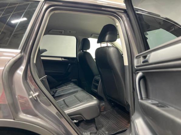Volkswagen Touareg II с пробегом 2011 года, цена 1 525 000 рублей, 347242 км, внедорожник, Автокод Объявления