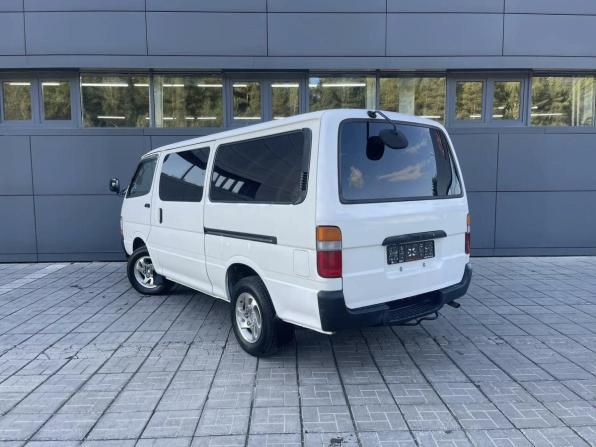 Toyota HiAce H100 с пробегом 2002 года, цена 690 000 рублей, 312000 км, минивэн, Автокод Объявления