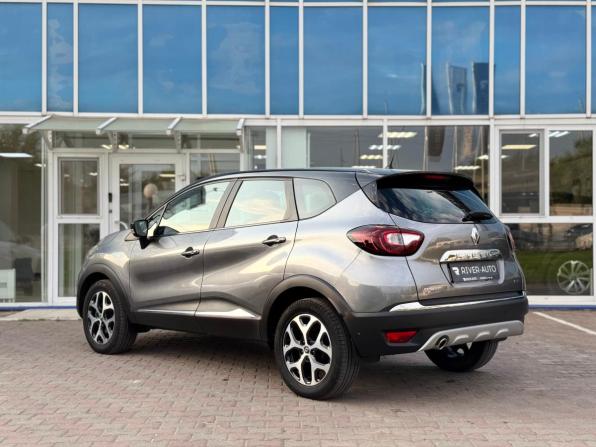 Renault Kaptur I с пробегом 2017 года, цена 1 655 000 рублей, 92542 км, внедорожник, Автокод Объявления