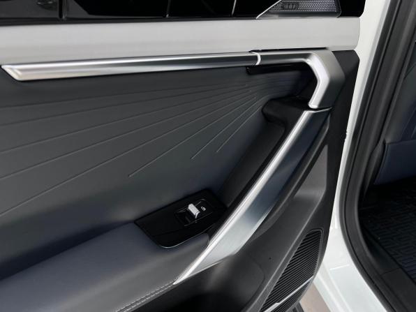 Geely Atlas II с пробегом 2024 года, цена 3 050 000 рублей, 6705 км, внедорожник, Автокод Объявления